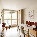 Atlantis - Duke Housing 아파트 크레테일